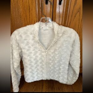 KIDS soft white faux fur jacket size YOUTH LARGE